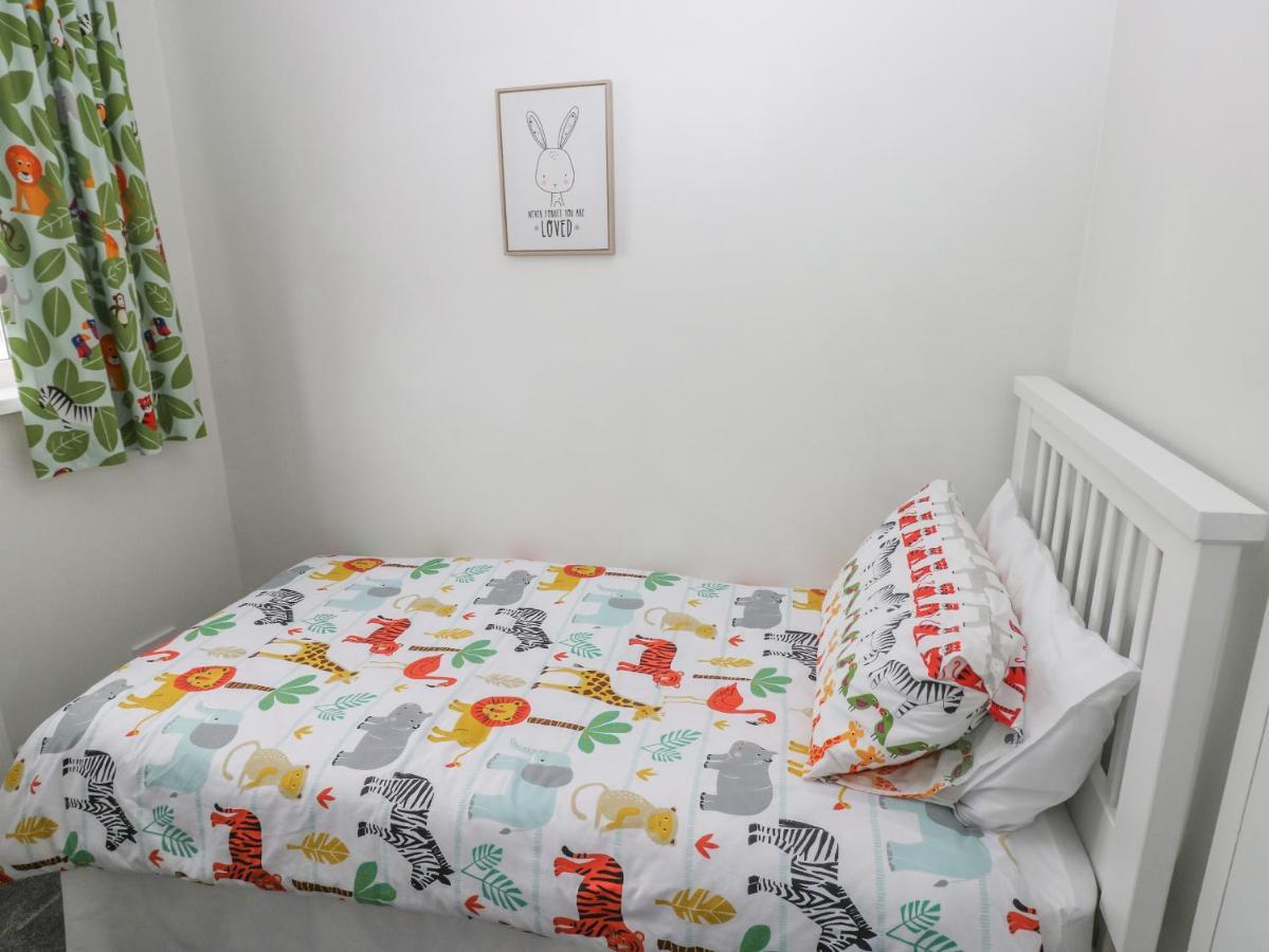 21 Sandfield Road Βίλα Burry Port Εξωτερικό φωτογραφία
