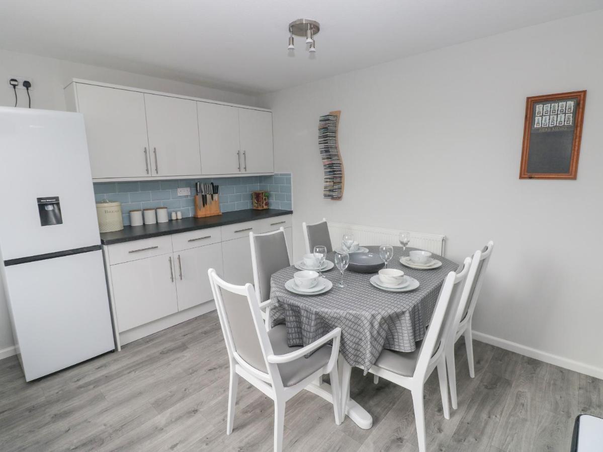 21 Sandfield Road Βίλα Burry Port Εξωτερικό φωτογραφία