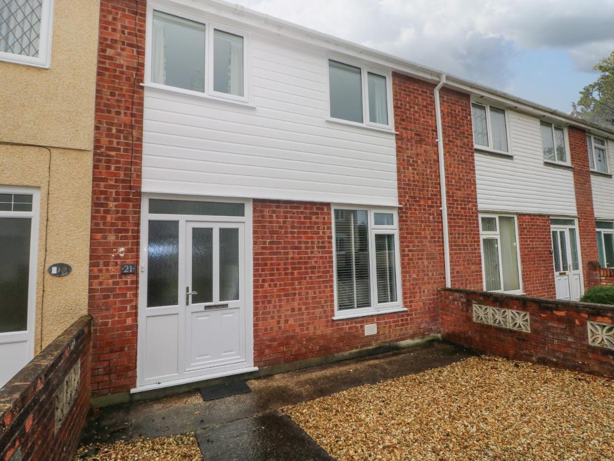21 Sandfield Road Βίλα Burry Port Εξωτερικό φωτογραφία