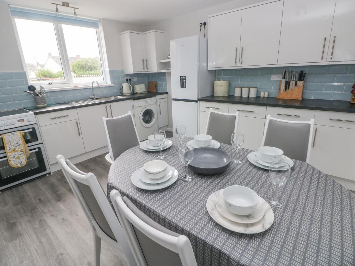21 Sandfield Road Βίλα Burry Port Εξωτερικό φωτογραφία
